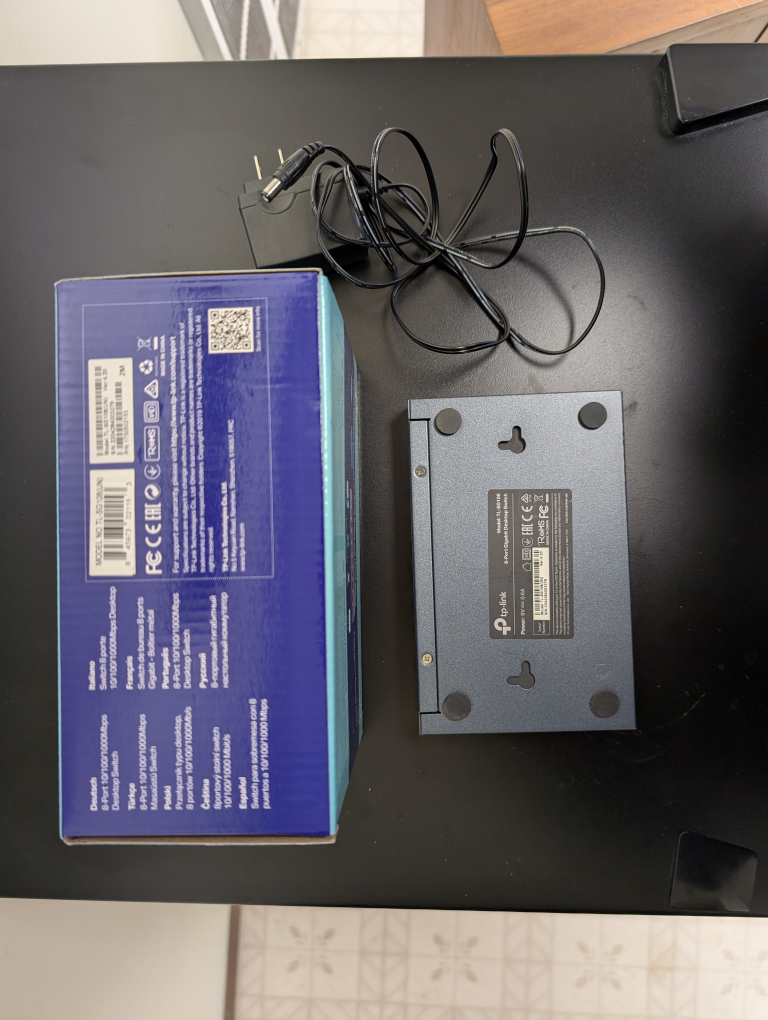 TP-Link 8-Port Gigabit Desktop Switch TL-SG108 - photo 2