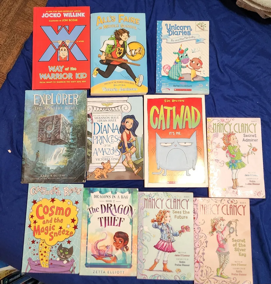 Kids book bundle all for 10$ thumbnail