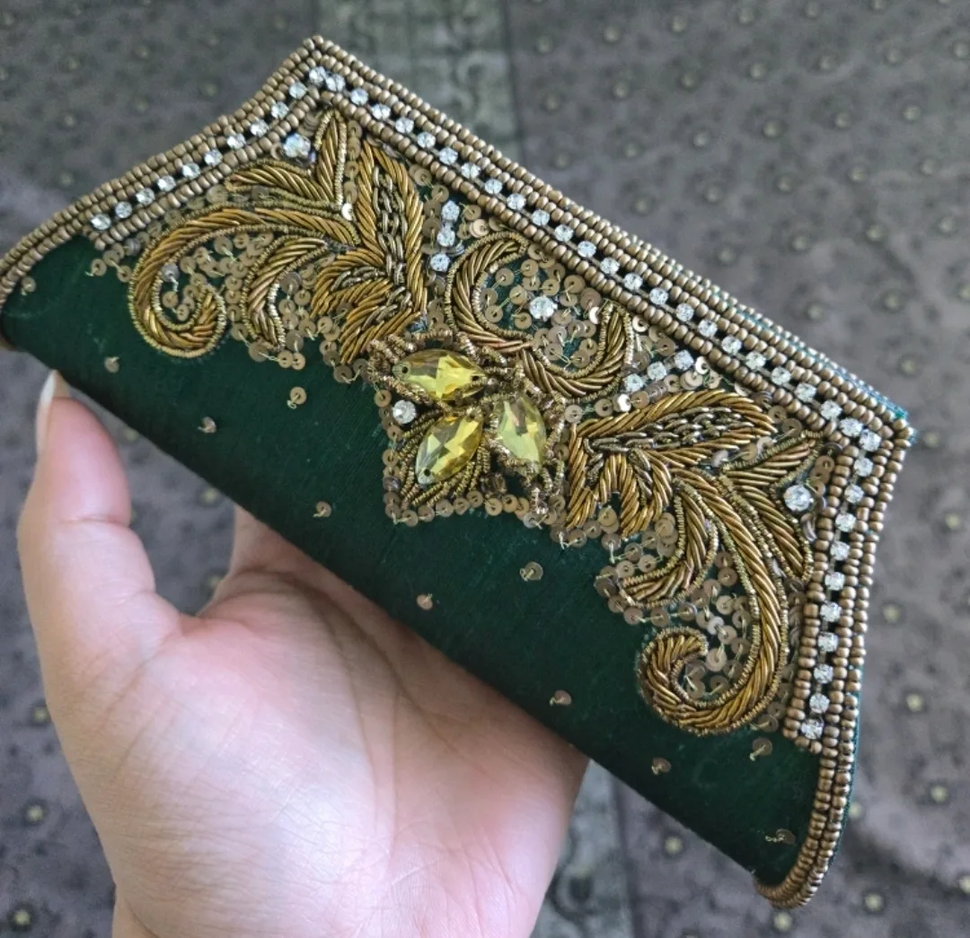 Embroidered Green & Gold Clutch Purse thumbnail