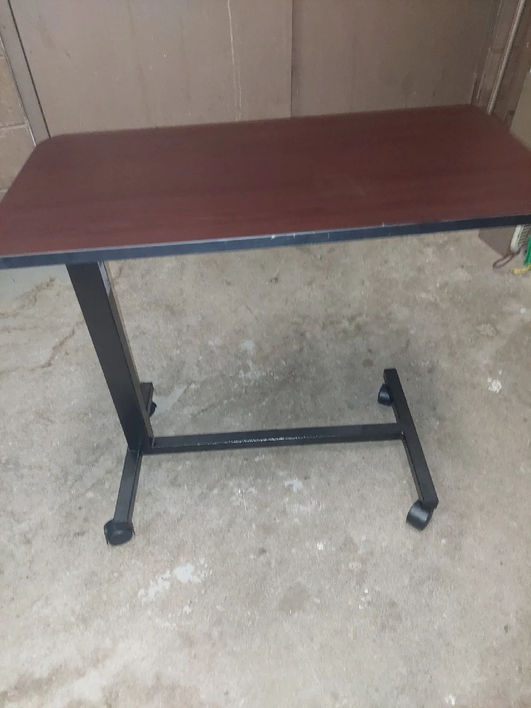 Drive Medical Overbed Table image indicator(2)