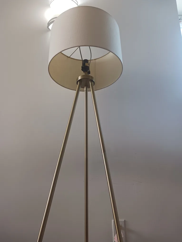Modern Tripod Floor Lamp – Price is negotiable image indicator(6)