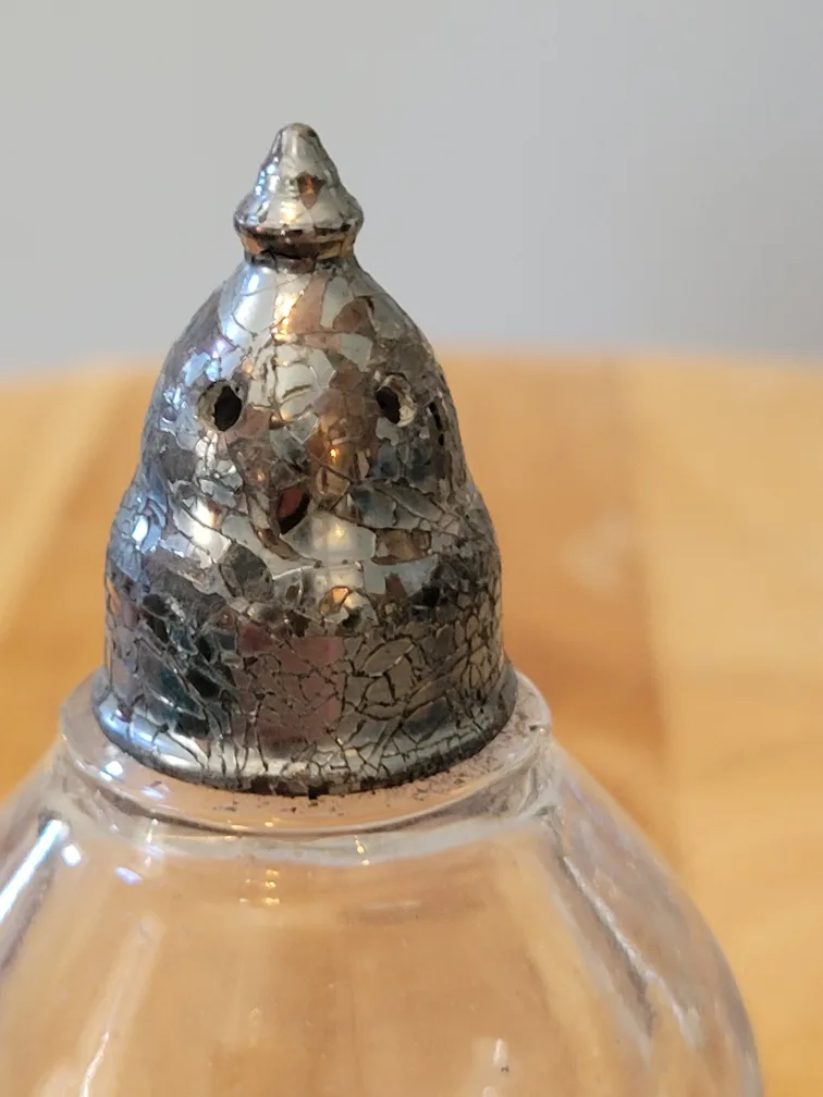 Vintage 1950's Boopie Glass Salt & Pepper Shakers image indicator(4)