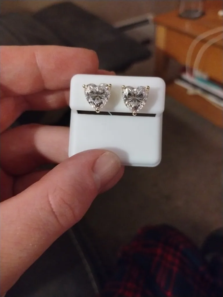 8.0 CT Sterling Silver Moissanite Heart Stud Earrings 10mm image indicator(3)