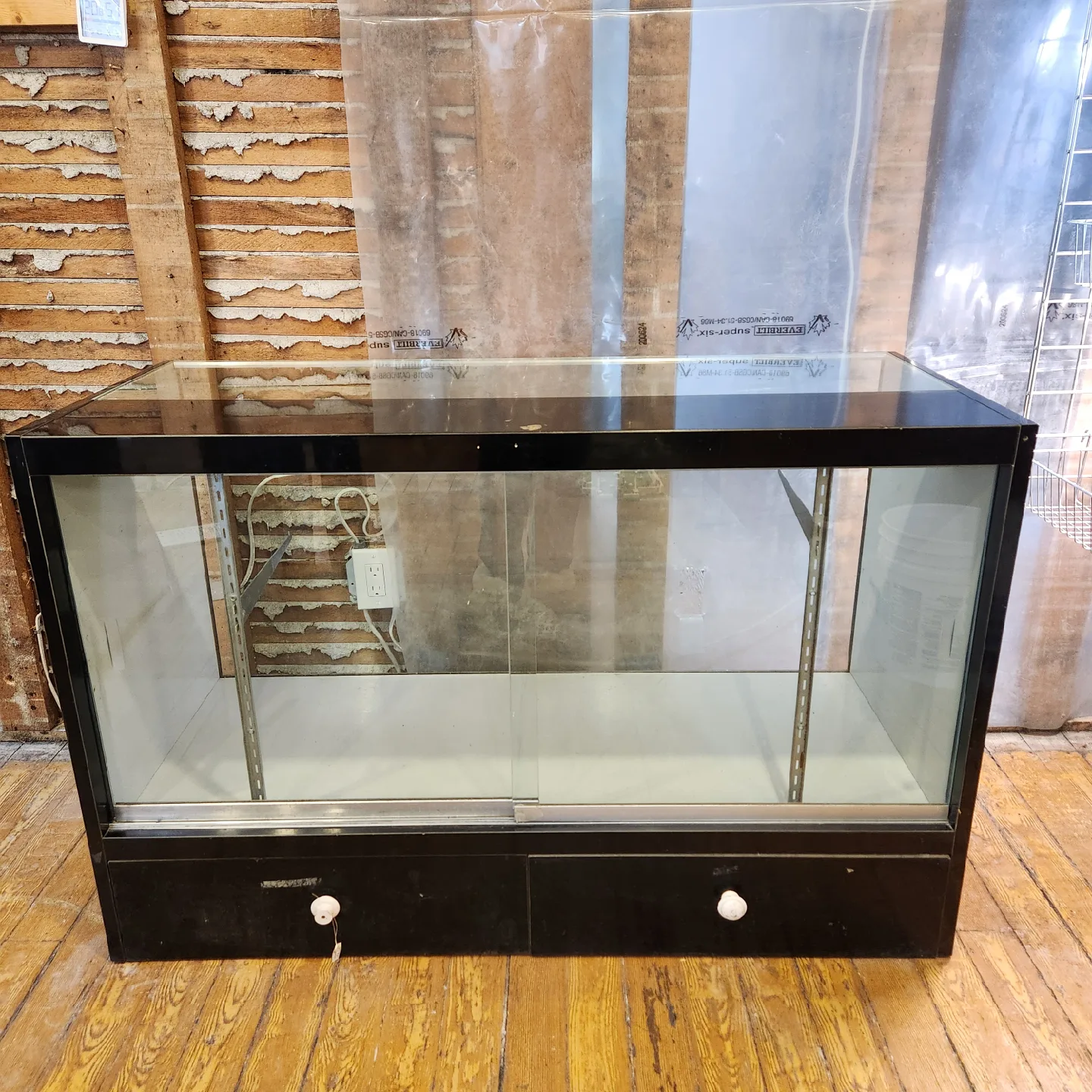🥕FREE Display Cabinet - LOCATION in description image indicator(4)