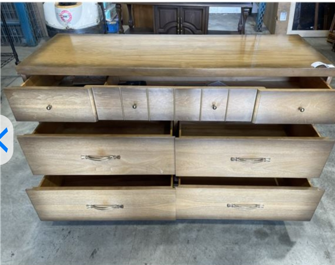 MCM 7 DRAWER DRESSER AND NIGHTSTAND - photo 2
