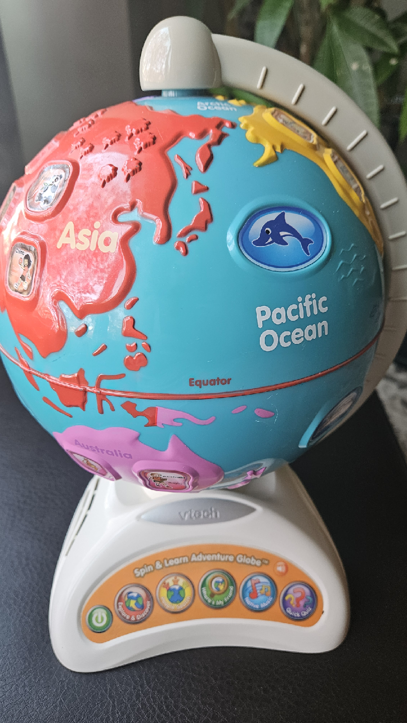 VTech Spin & Learn Adventure Globe