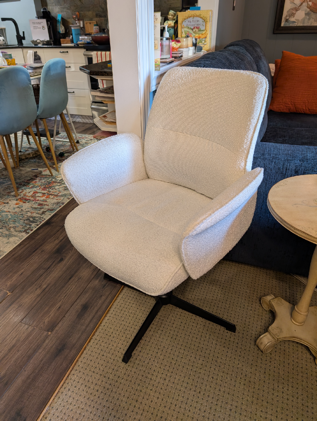 Swivel Office Chair - White