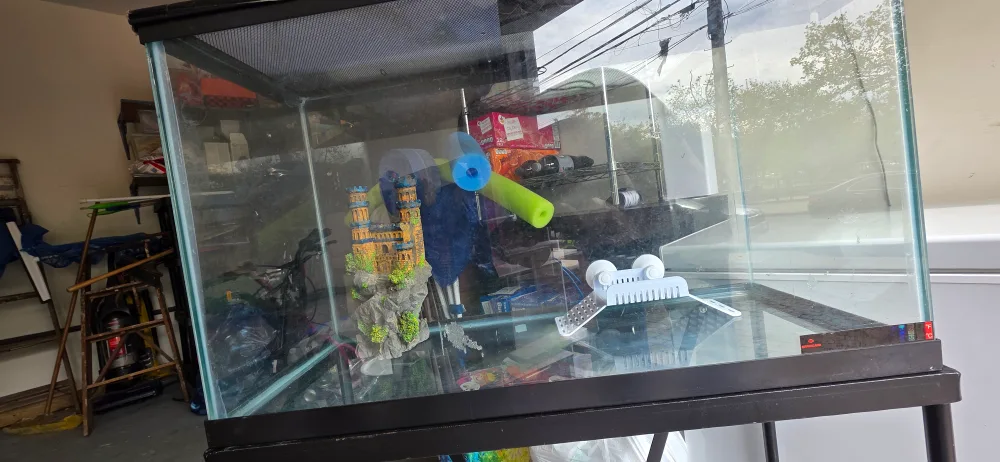 30 gallon. Aquarium with Stand and Accessories image indicator(2)