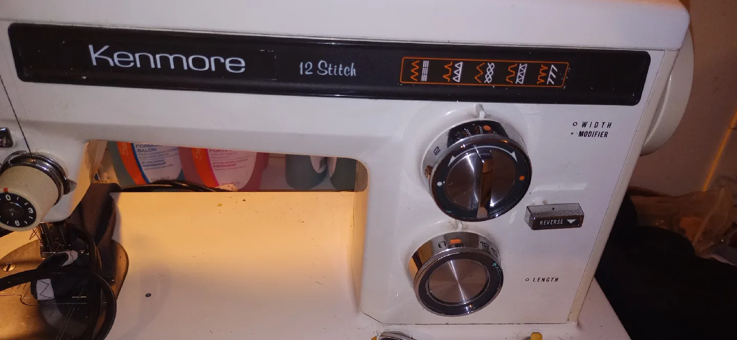Kenmore 12 Stitch Sewing Machine image indicator(2)