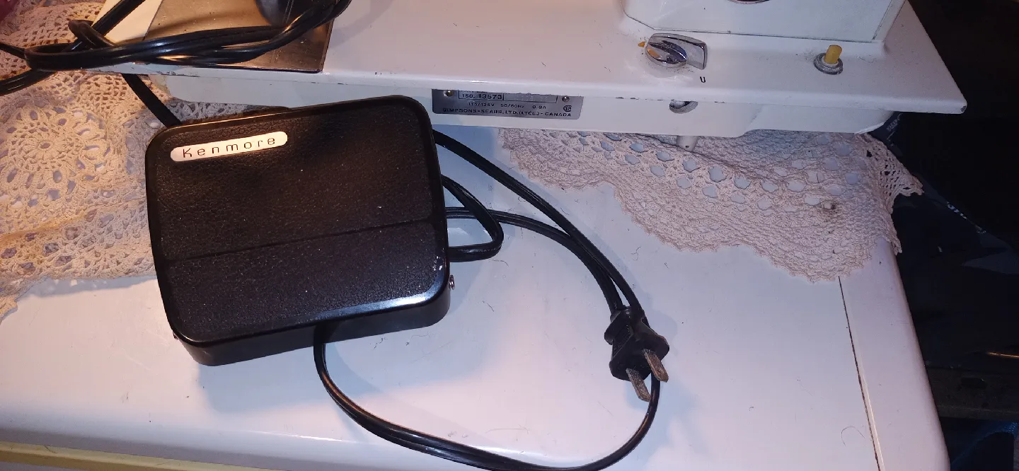 Kenmore 12 Stitch Sewing Machine image indicator(3)