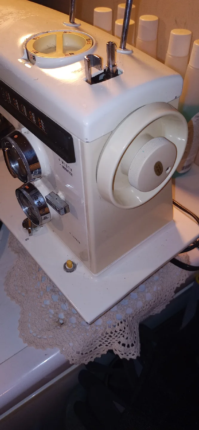 Kenmore 12 Stitch Sewing Machine image indicator(5)