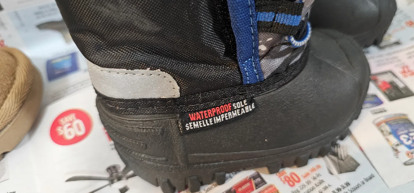 Kids' Winter Boots - Waterproof, Size 4 image indicator(2)