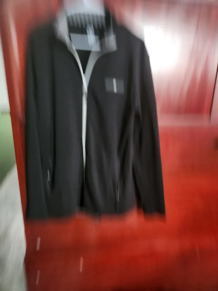 MQ Black Jacket image indicator(3)