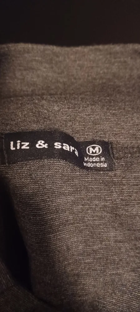 Liz & Sara Grey Skirt - Size M image indicator(3)