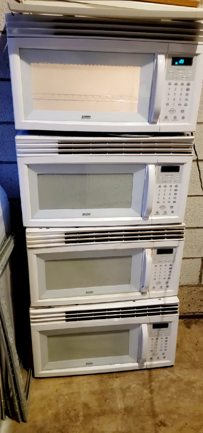 KENMORE MICROWAVE OVEN EXCELLENT CONDITION AND VERY CLEAN image indicator(9)