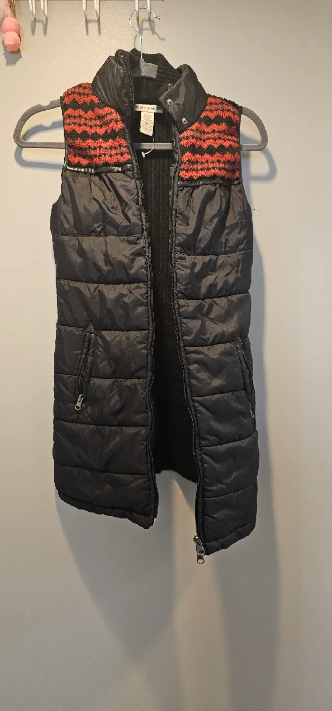 Forever Vest - Size Small image indicator(3)