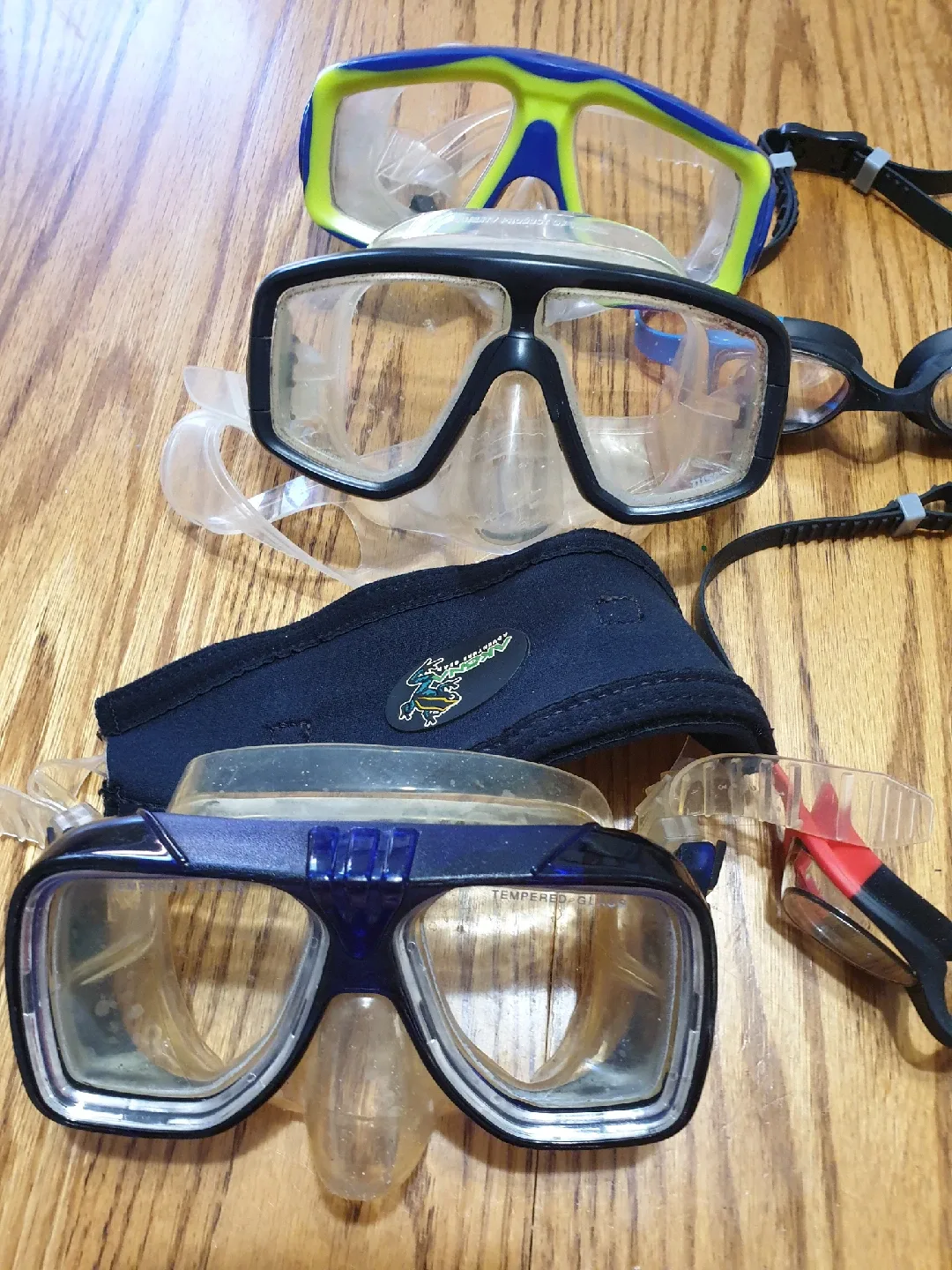 Goggles, Masks and Snorkels image indicator(4)