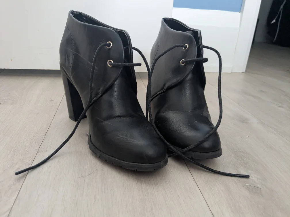Black Ankle Boots, Size 8 thumbnail