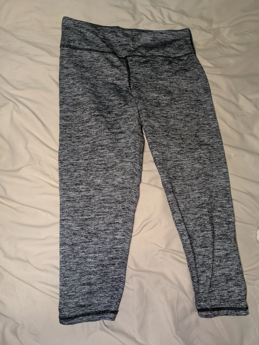 Grey Cropped Leggings thumbnail