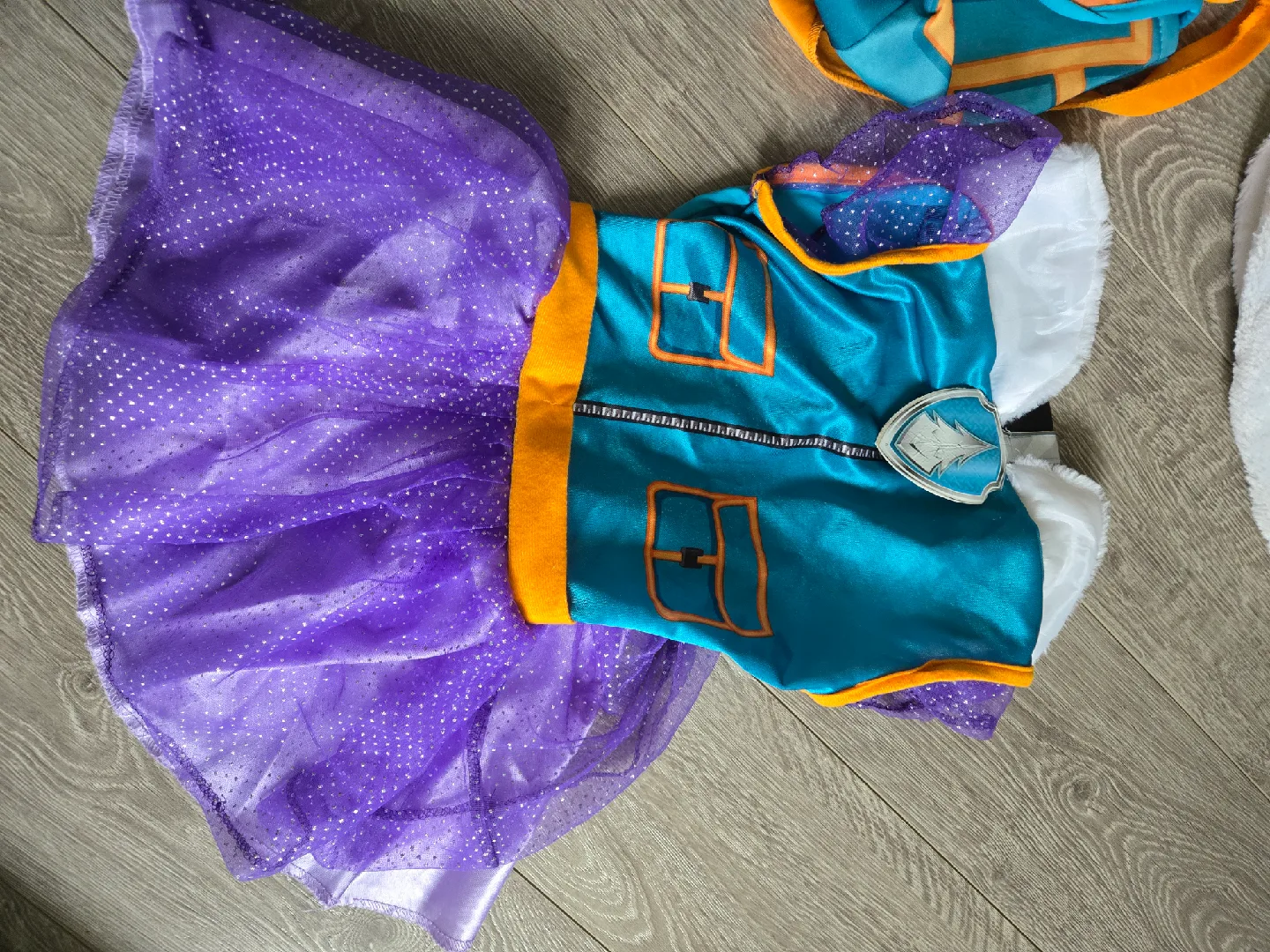 everest costume Halloween thumbnail
