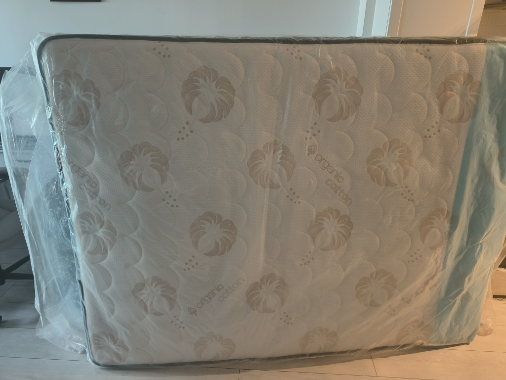 Queen size Mattress with bed box