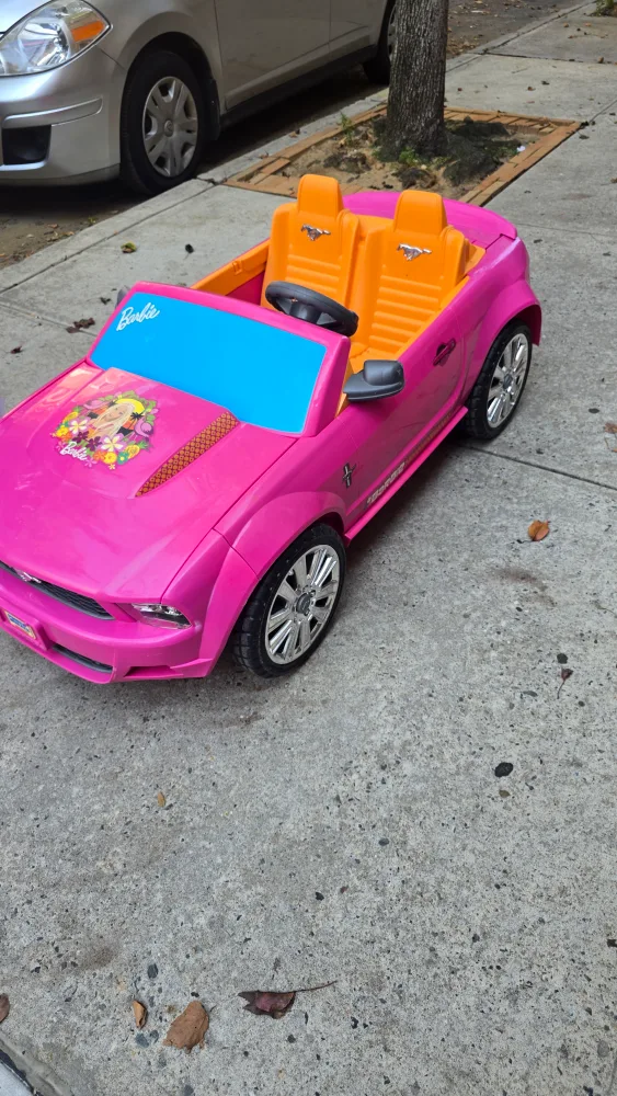 Barbie Dream Mustang PowerWheels image indicator(3)