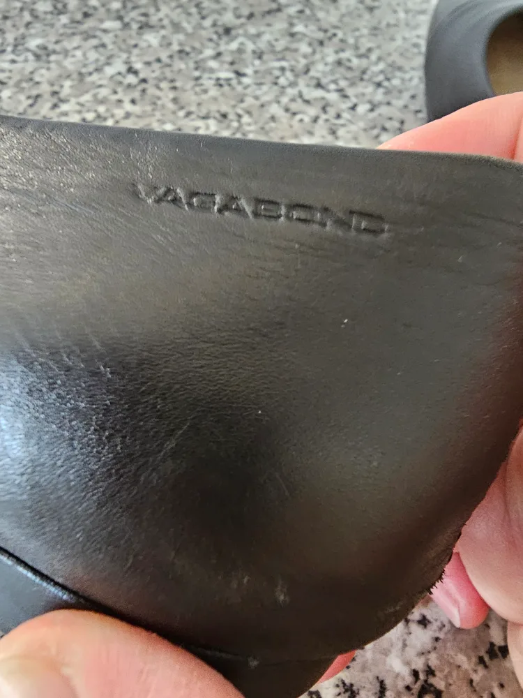 Vagabond Shoemakers Black Leather Flats - Size 40 image indicator(4)