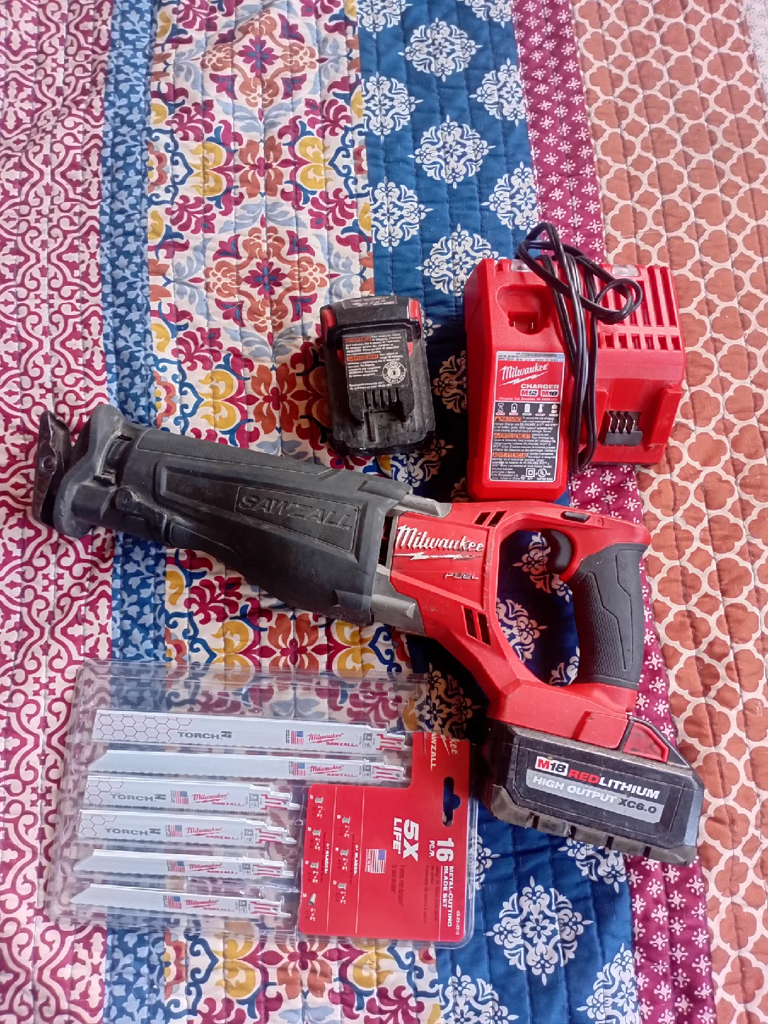 Milwaukee FUEL SAWZALL M18 with Charger & Blades thumbnail
