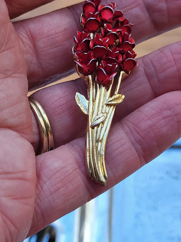 Vintage DMC 97 Red Floral Brooch thumbnail