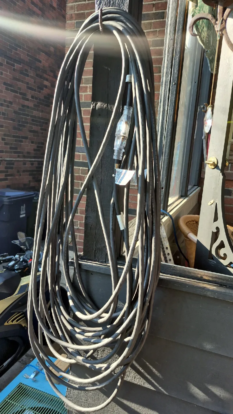 Ridgid 100ft Indoor/Outdoor 12 Gauge Extension Cord thumbnail