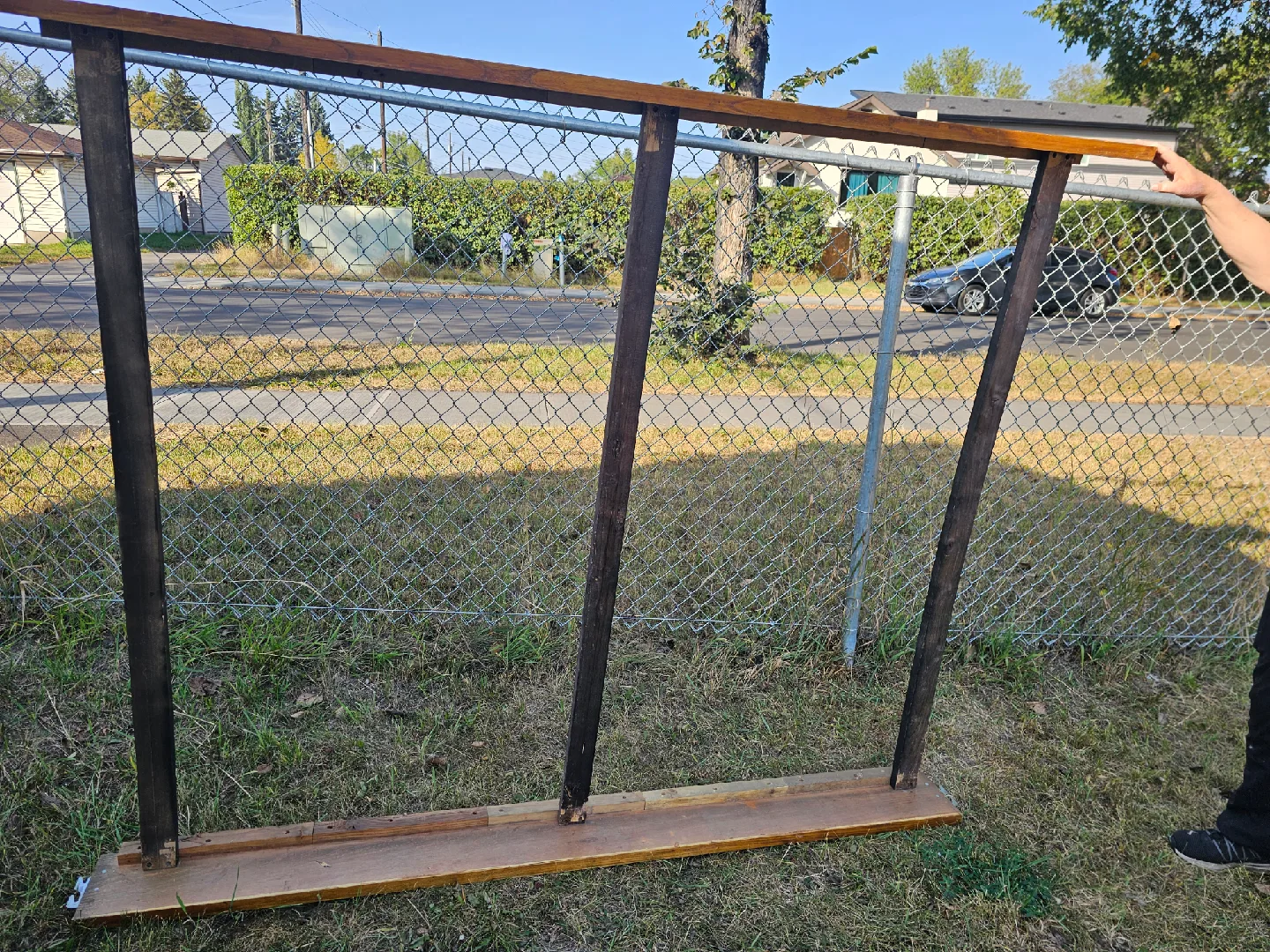 Ornate Wooden Headboard/bedframe image indicator(3)