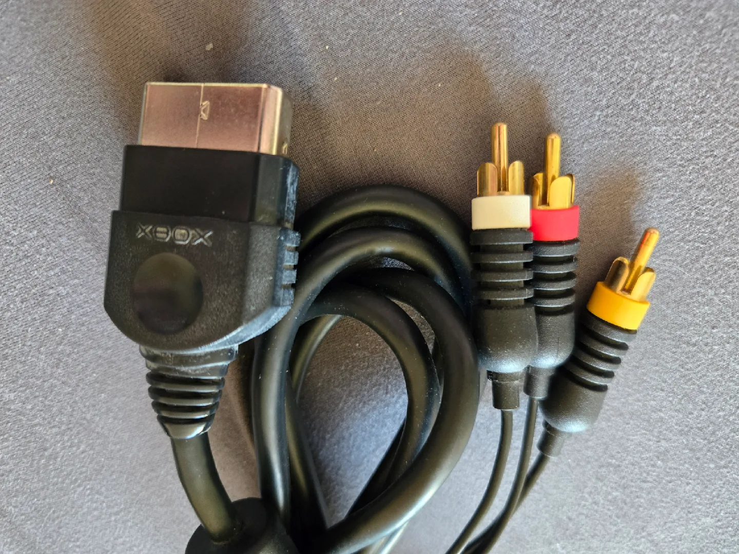 XBOX AV Cord thumbnail