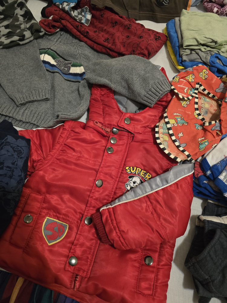 Mixed kids' clothing lot