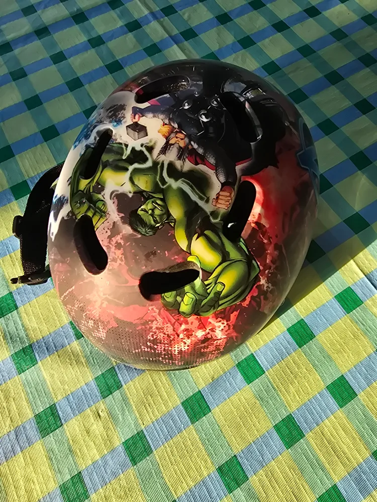 Avengers Child Helmet 51-54 cm image indicator(3)