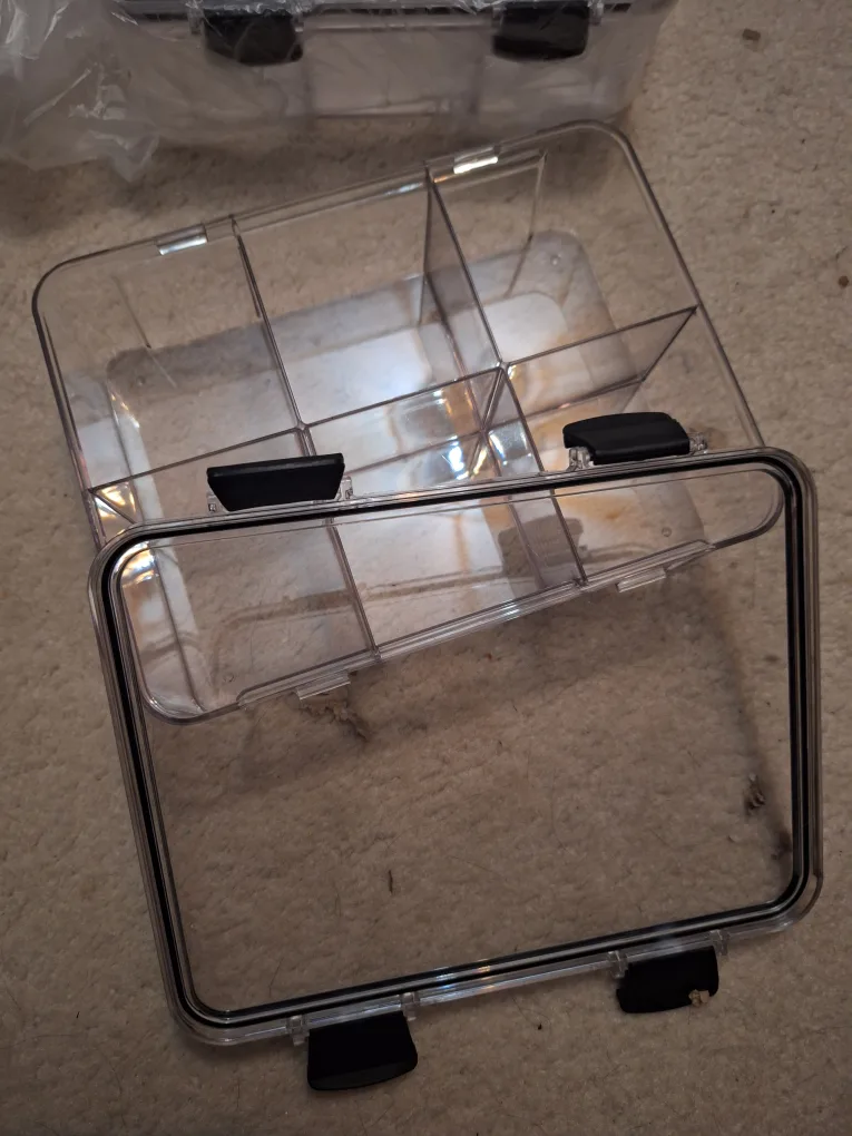 NEW Clear Plastic Storage Box with Dividers image indicator(2)