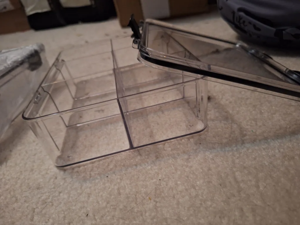 NEW Clear Plastic Storage Box with Dividers image indicator(3)