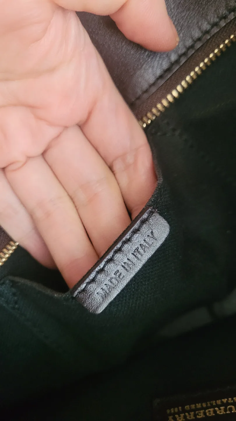 Burberry Tote Bag image indicator(3)