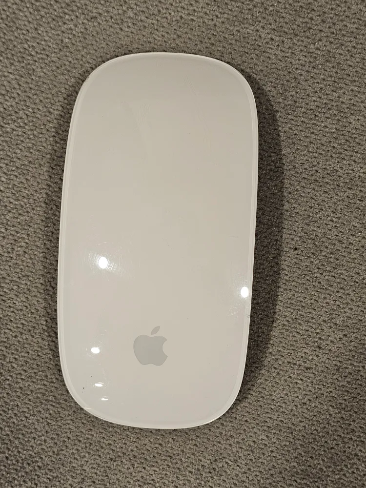 Apple Magic Mouse Ist Generation thumbnail