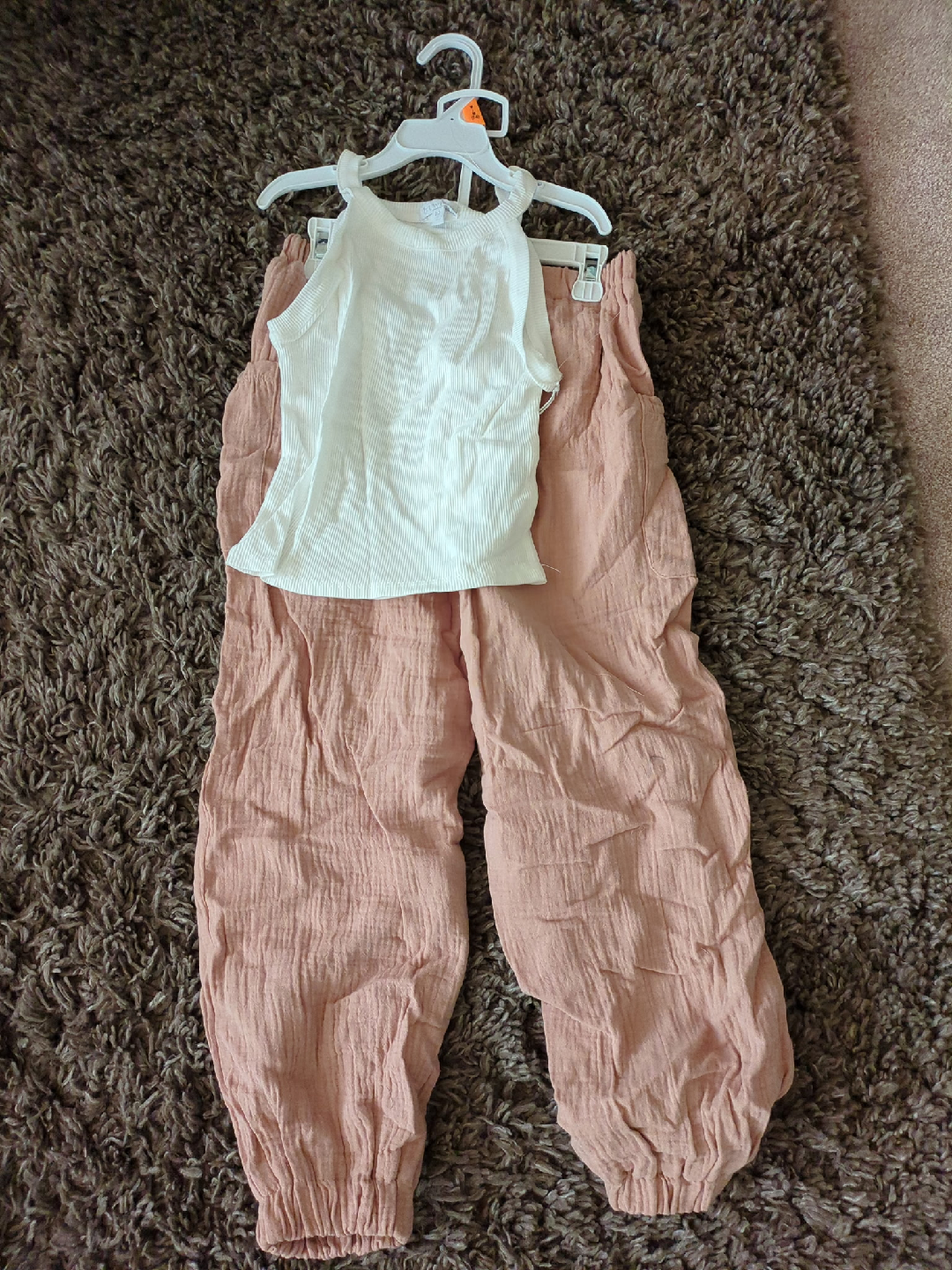 Girl's 2-Piece Outfit - White Top & Pink Pants