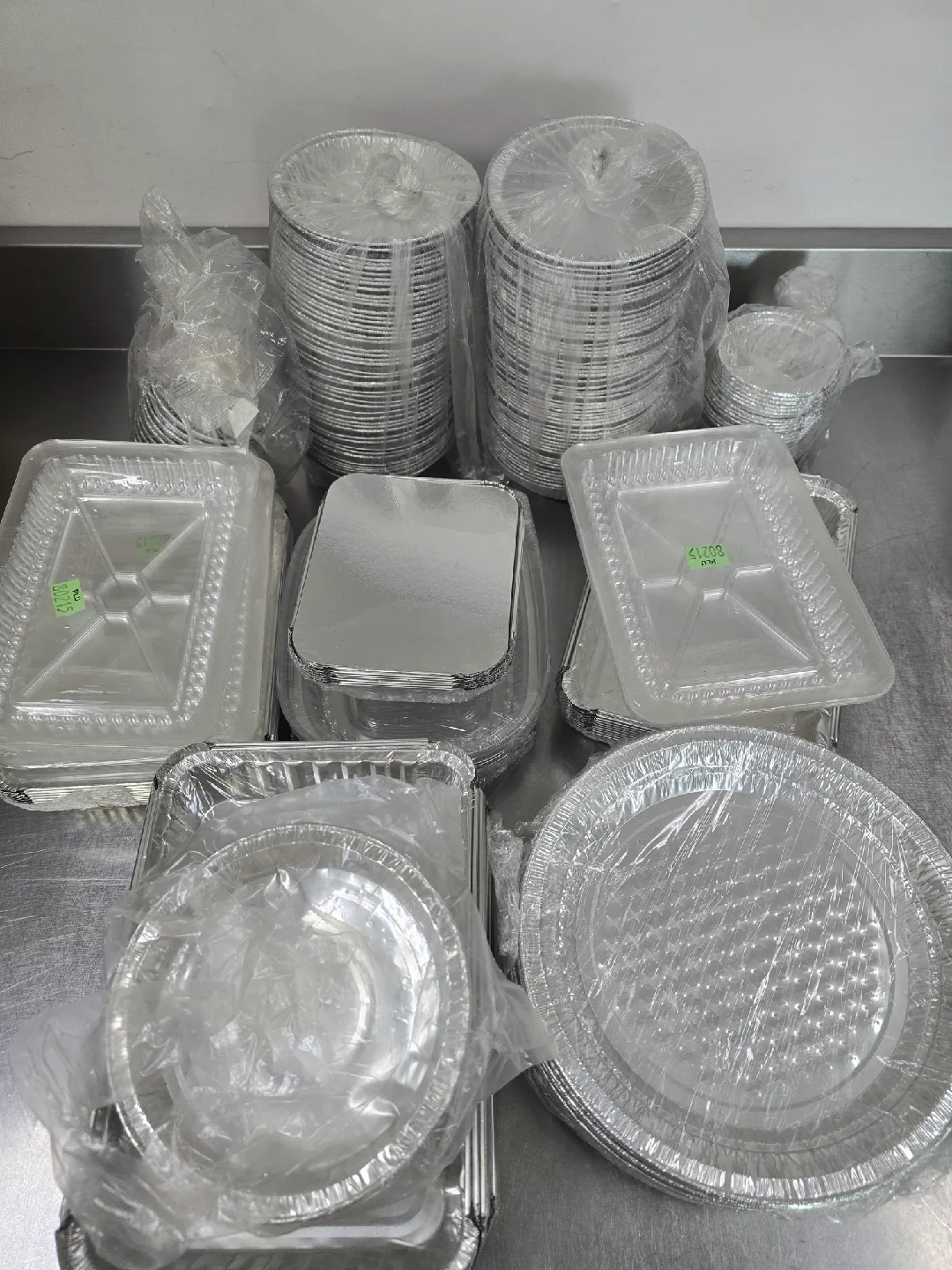 Aluminum Foil Pans - Round and Squares thumbnail
