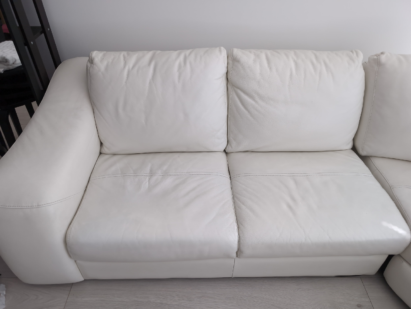 White Leather Sectional Sofa with Ottoman - photo 3