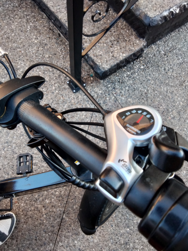 Euybike Electric Bike with Key & Battery - photo 4