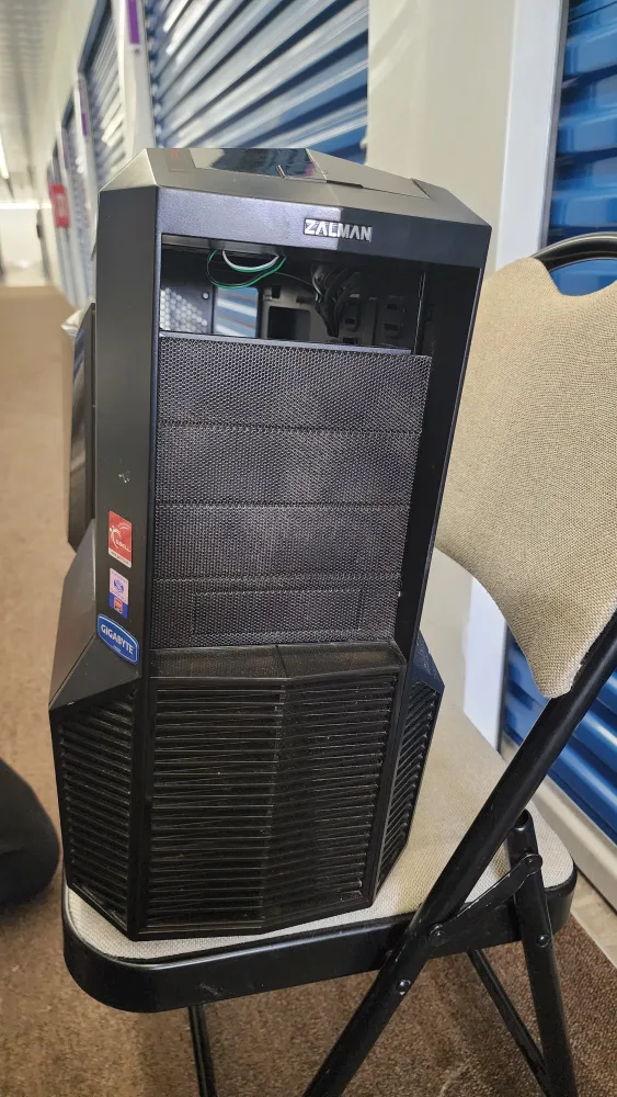 Zalman Z11 High Performance PC Case image indicator(2)