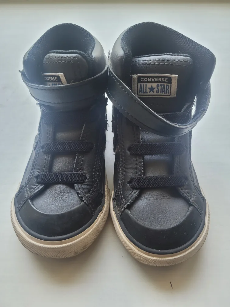 Converse All Star Pro Blaze Strap - Size 9 Toddler thumbnail