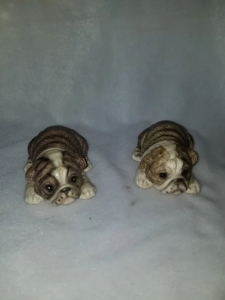 Bulldog Figurine Set thumbnail