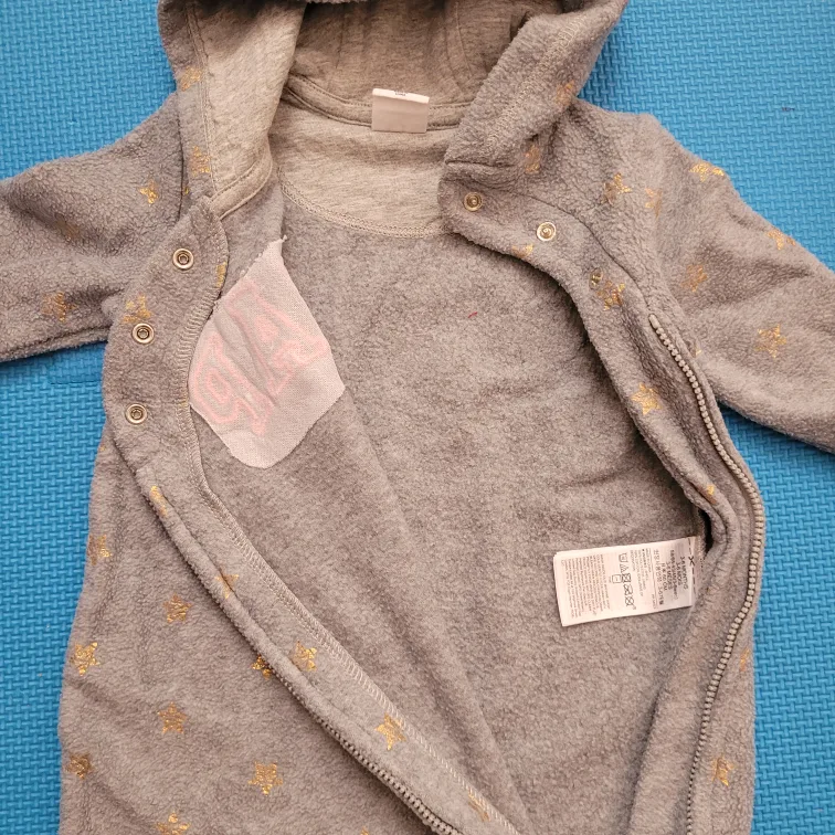 Baby Gap 3-6 Months Hooded Onesie image indicator(2)