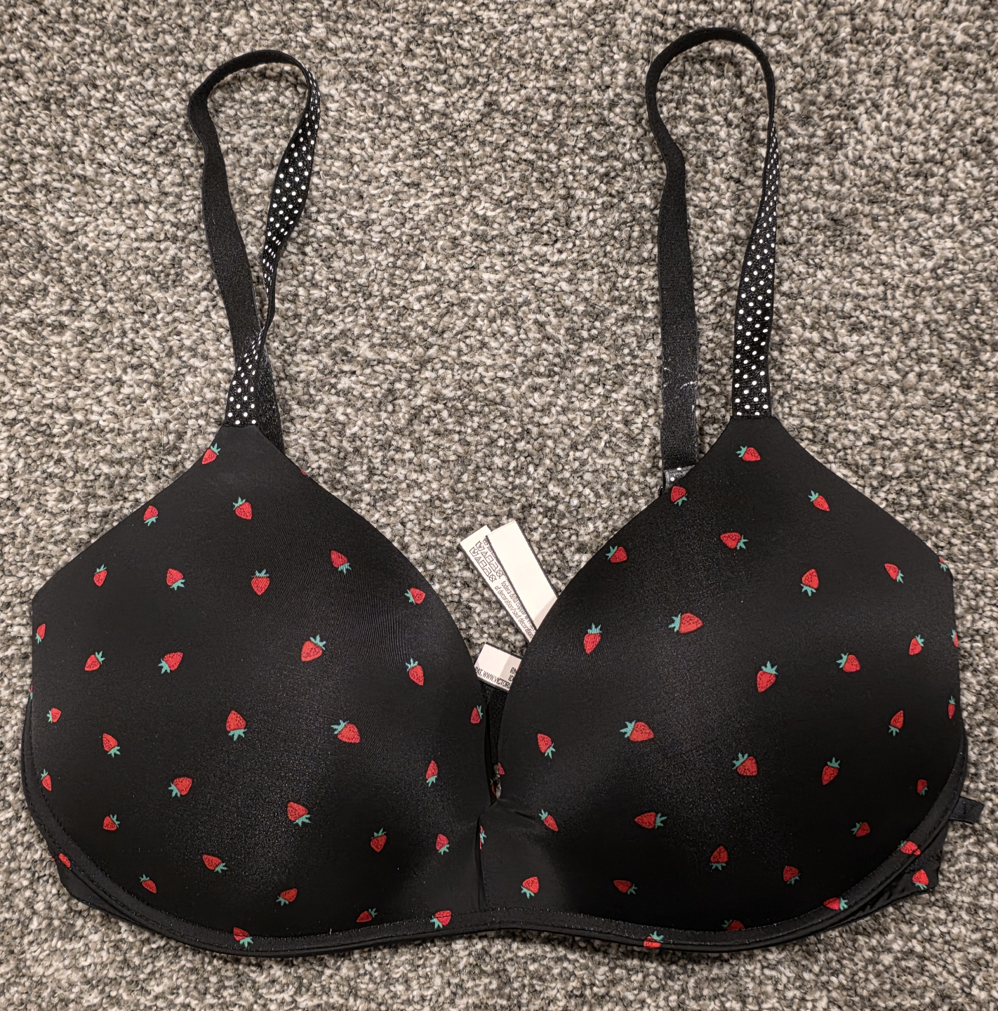Victoria's Secret Bra - 36DD - Strawberry Print