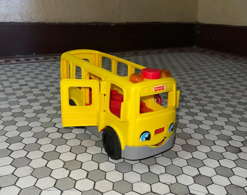 Fisher-Price Little People Big Yellow School Bus thumbnail
