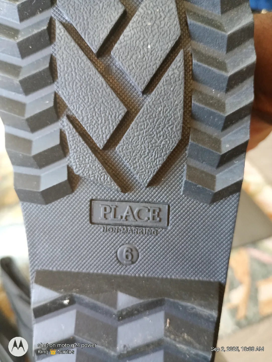 The Children's Place & Land's End Black Winter Boots image indicator(7)