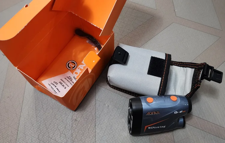 AOFAR GX-6F Pro Golf Rangefinder image indicator(2)